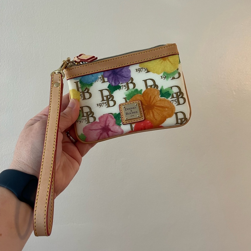 Dooney & Bourke 1975 Hibiscus Floral wristlet